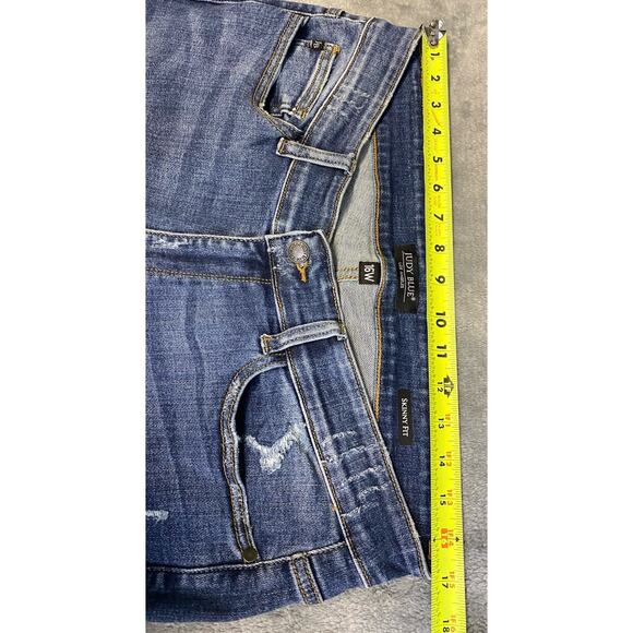 Judy Blue Red Buffalo Plaid Patch Distressed Skinny Jeans Women’s Size 16W - Picture 10 of 14